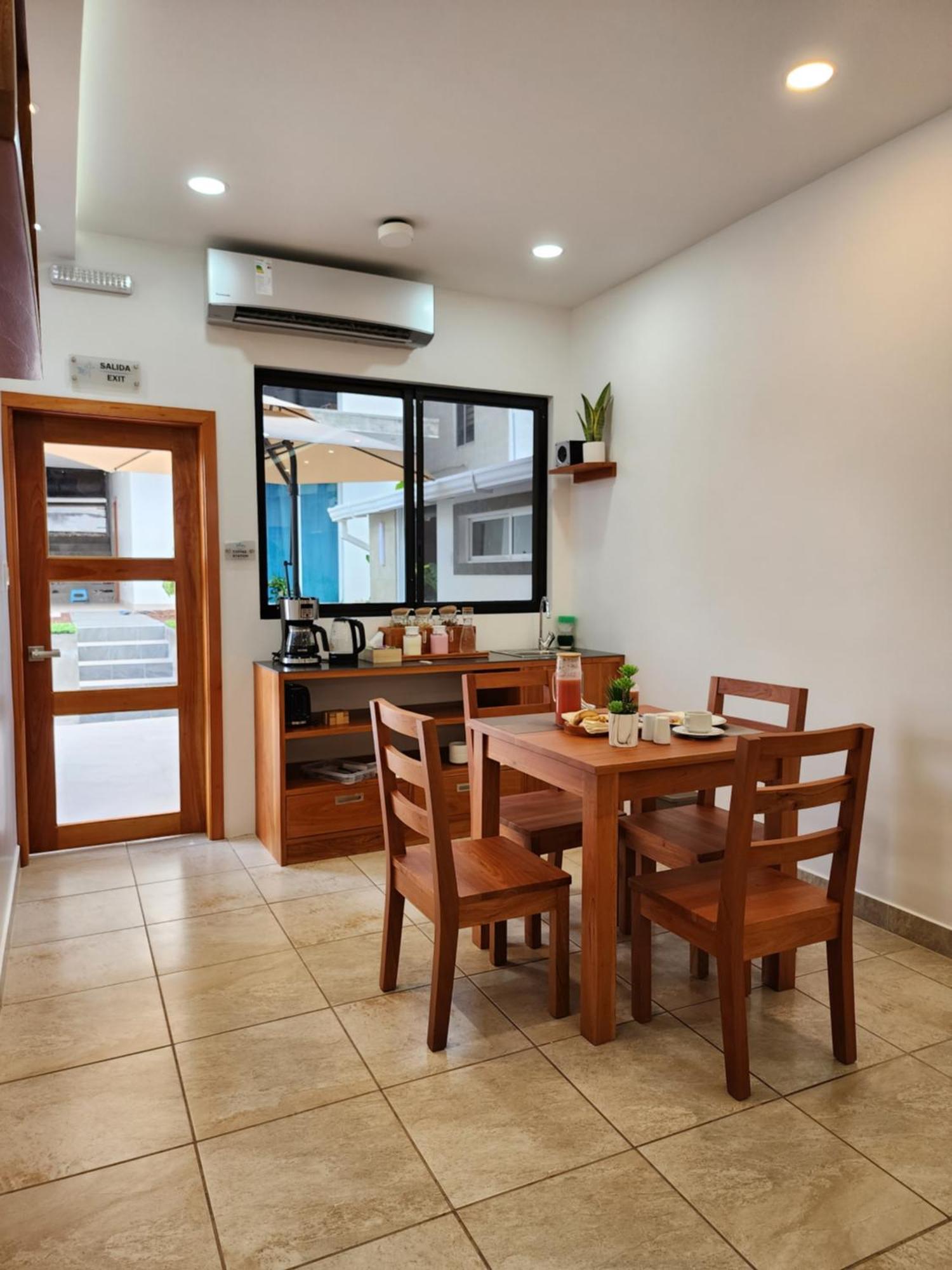 Casa Galapagos By Hostal Fragata Puerto Ayora  Luaran gambar